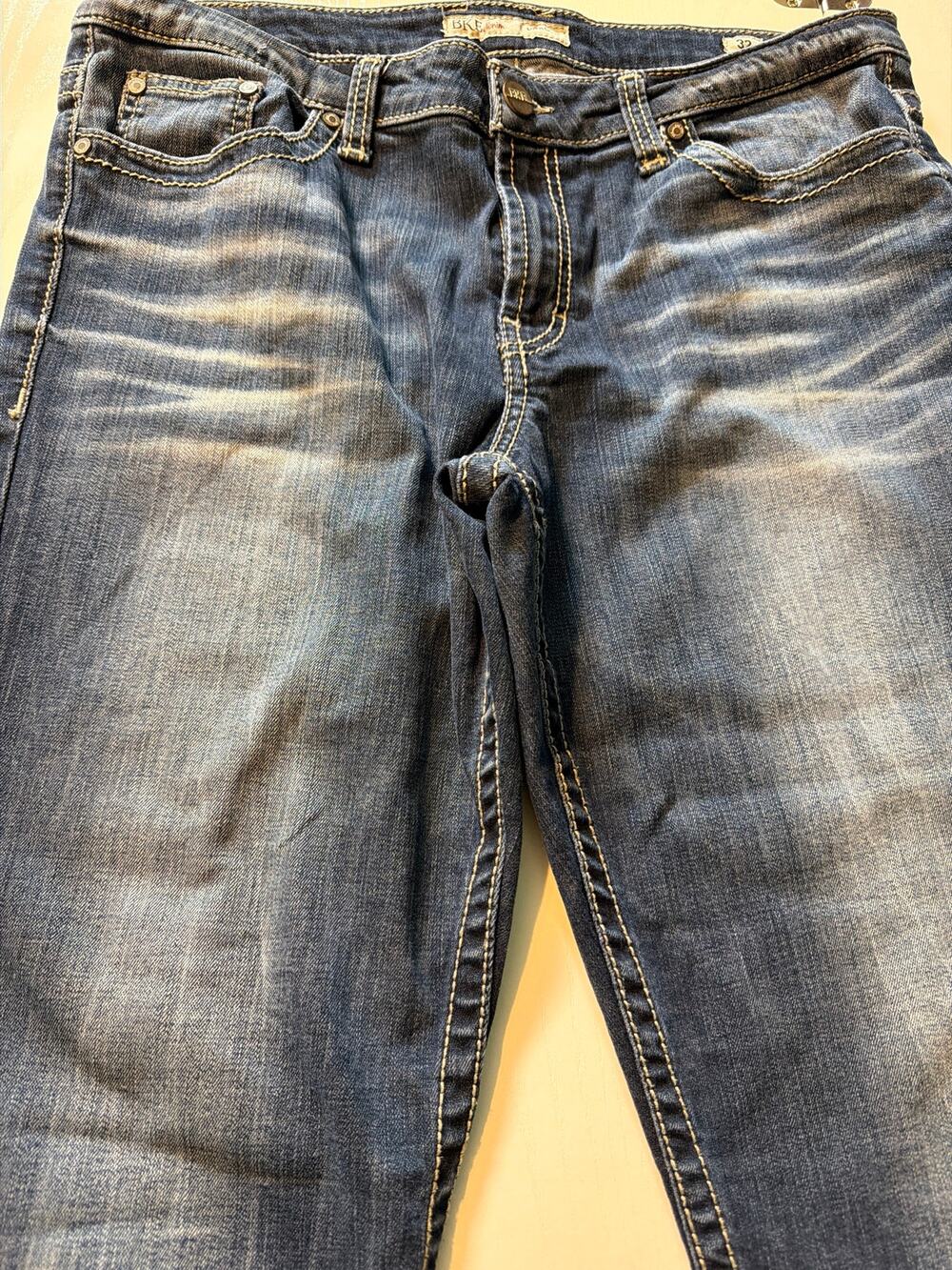 Women’s Sz 32 BKE Dakota Jean capris